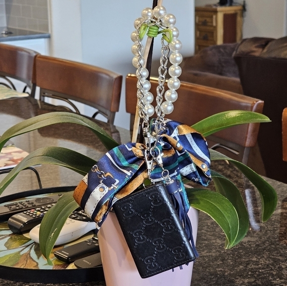 Gucci GG Embossed Monogram Web Key Case/Holder wWristlet, Twilly, & Tassel Added - Picture 14 of 17